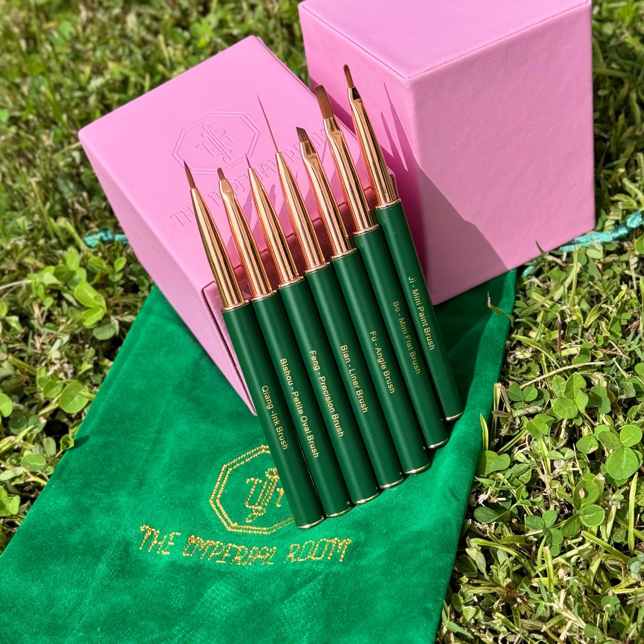 Yishu Wuqi Brush Collection